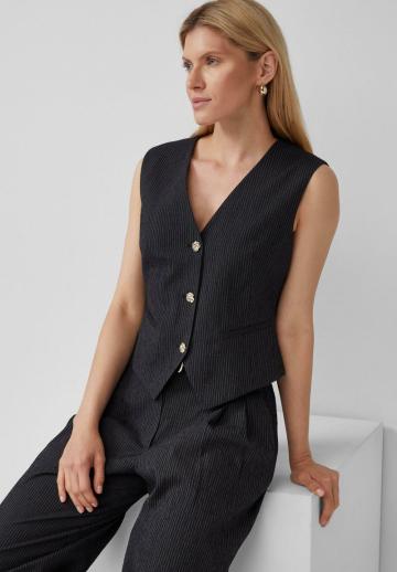 Джинсовая жилетка