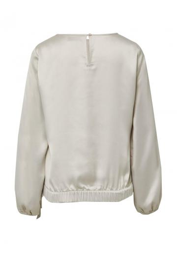 Атласная блузка