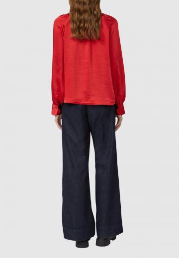 Атласная блузка