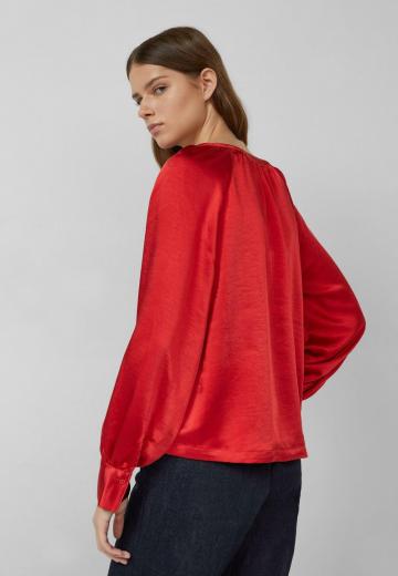 Атласная блузка