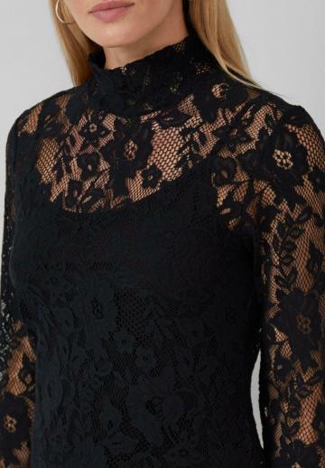 Кружевная блузка