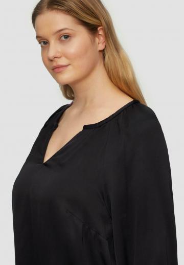Атласная блузка