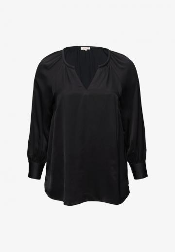 Атласная блузка
