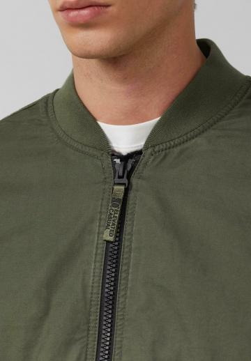 Куртка бомбер