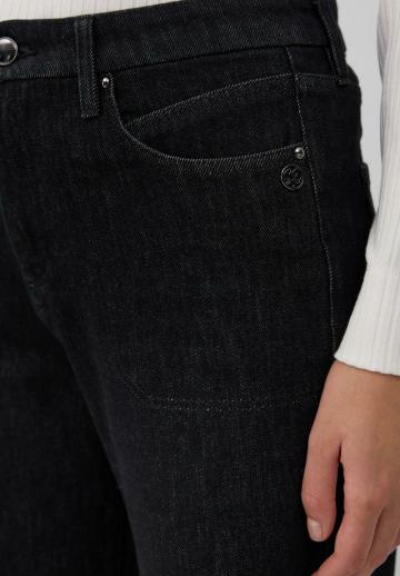 Клешеные джинсы