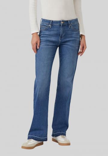 Клешеные джинсы