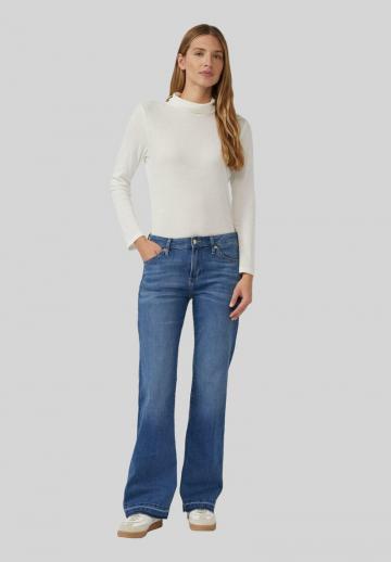 Клешеные джинсы