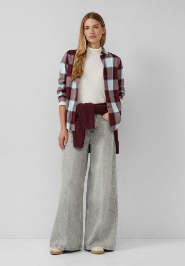 Клешеные джинсы