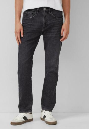 Узкие джинсы