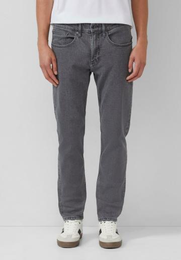 Узкие джинсы