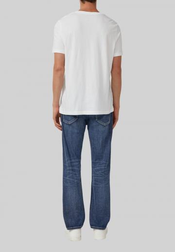 Прямые джинсы