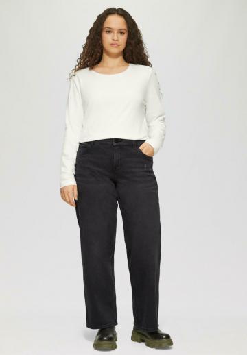 Прямые джинсы