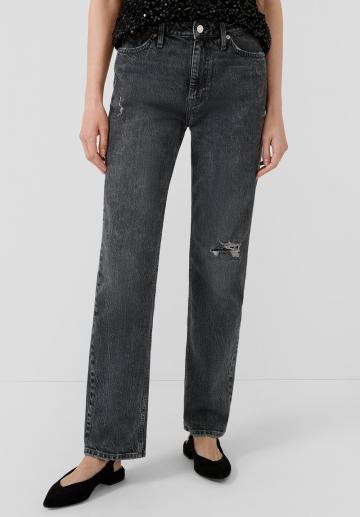 Прямые джинсы