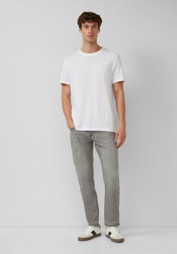 Прямые джинсы