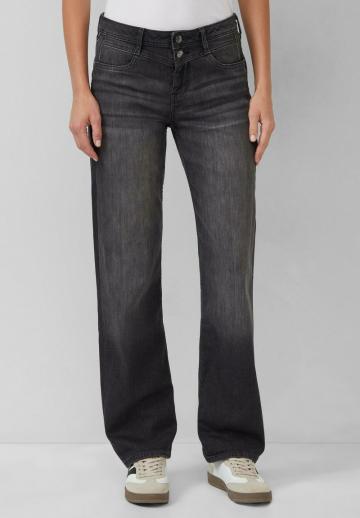 Прямые джинсы
