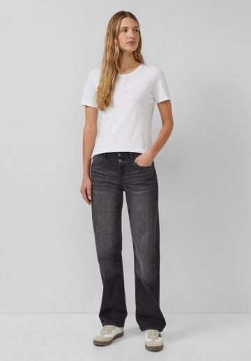 Прямые джинсы