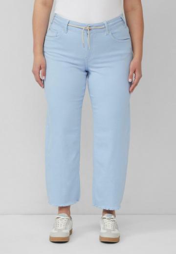 Короткие джинсы