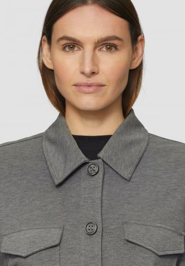 Блейзер с накладными карманами