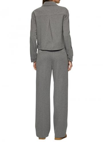 Блейзер с накладными карманами