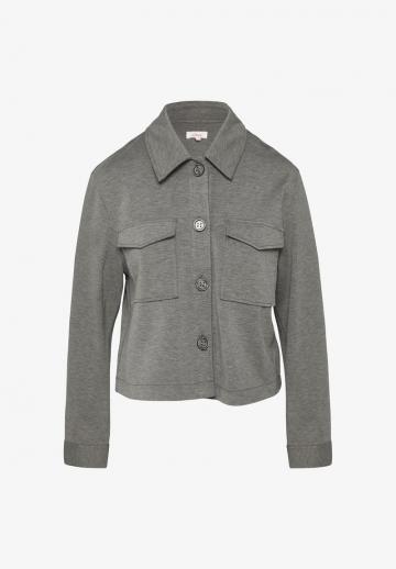 Блейзер с накладными карманами