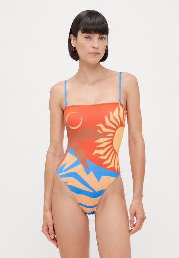 Слитный купальник