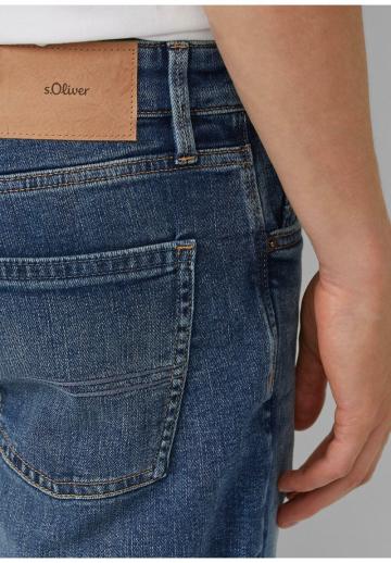 Узкие джинсы