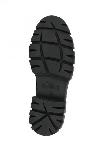 Ботинки на шнуровке