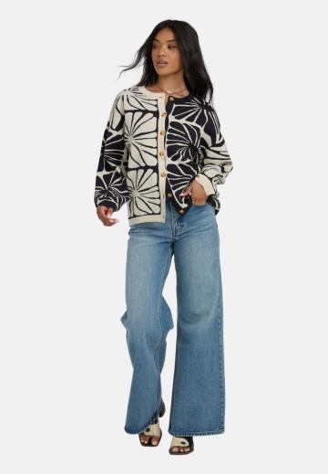 Жаккардовая вязаная кофта