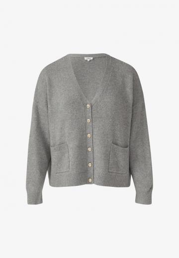 Вязаная кофта