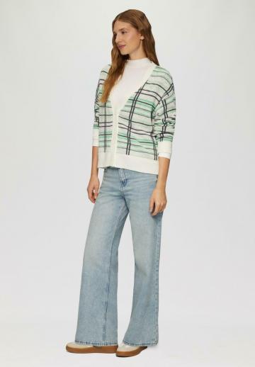 Жаккардовая вязаная кофта