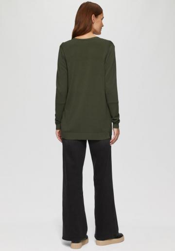 Длинный жилет