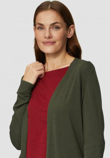 Длинный жилет