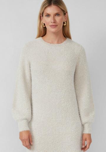 Вязаное платье