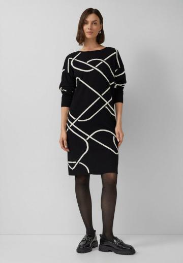 Вязаное платье