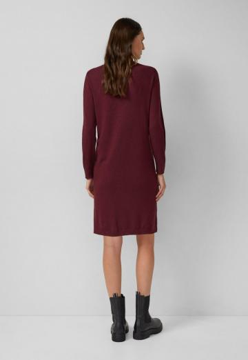 Вязаное платье