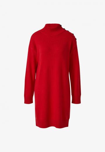 Вязаное платье