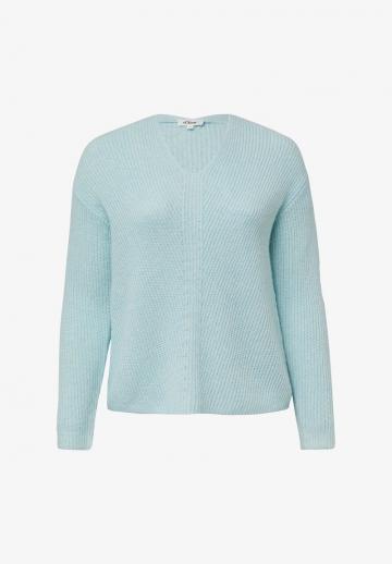 Пуловер с вырезом V