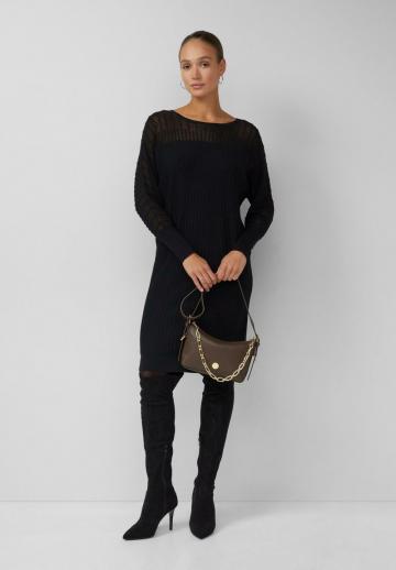 Вязаное платье