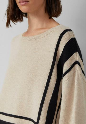 Пуловер в полоску