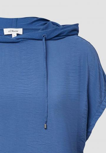 Пуловер с капюшоном