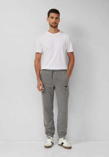 Спортивные штаны