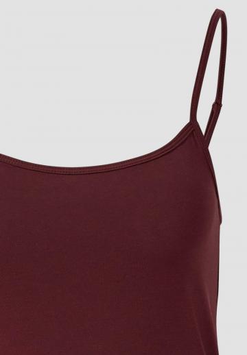 Топ на бретельках