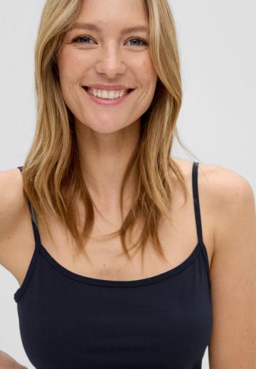 Топ на бретельках