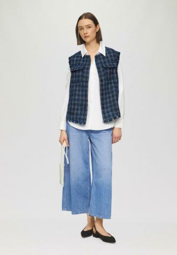 Джинсовая жилетка