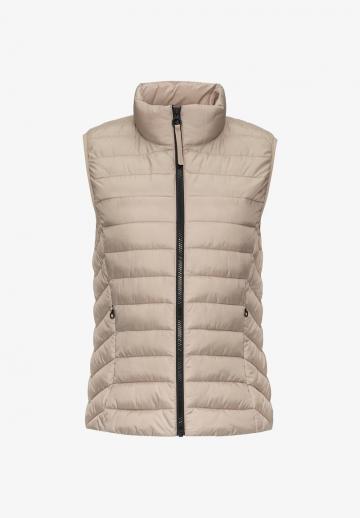 Стеганый жилет