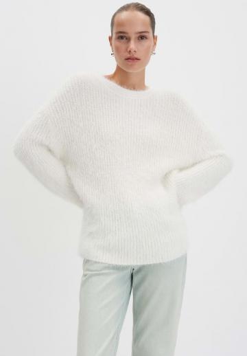 Длинный пуловер