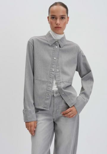 Джинсовая блузка