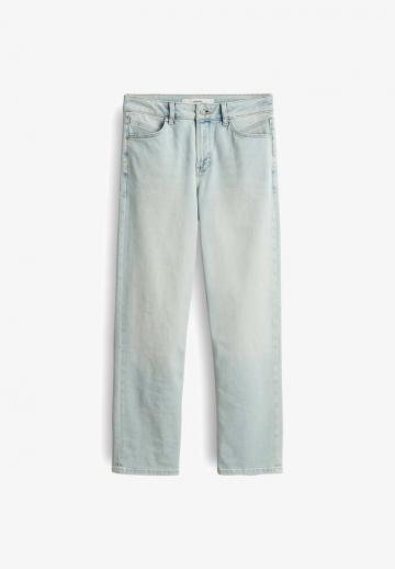 Короткие джинсы