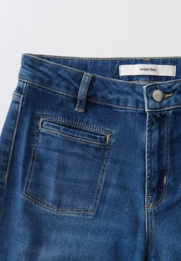 Клешеные джинсы