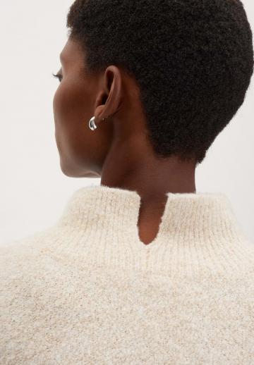 Вязаное платье